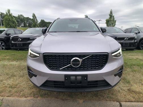 2026 Volvo XC40 ULTRA