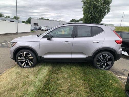 2026 Volvo XC40 ULTRA