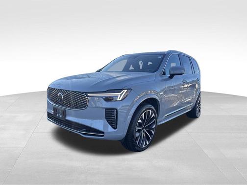 2025 Volvo XC90 B6 Plus 7-Seater