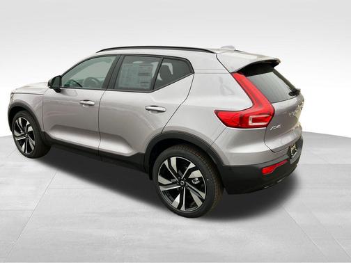Aurora Blue 2026 Volvo XC40 B5 Plus