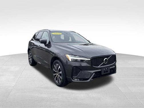 2025 Volvo XC60 B5 Plus