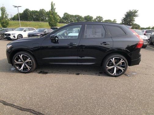 2025 Volvo XC60 Plug-In Hybrid T8 Ultra