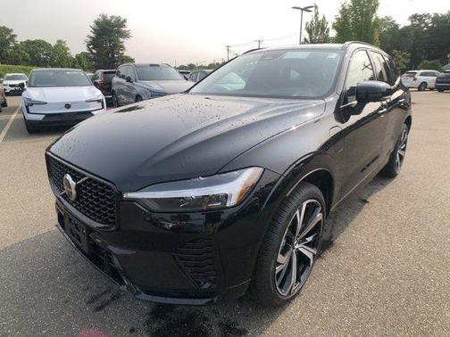 2025 Volvo XC60 Plug-In Hybrid T8 Ultra