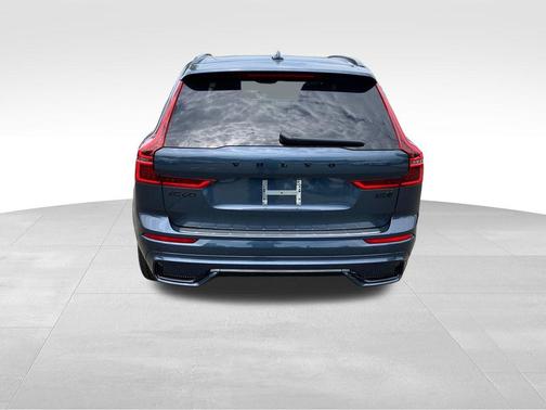 Denim Blue Metallic 2026 Volvo XC60 B5 Ultra Black Edition