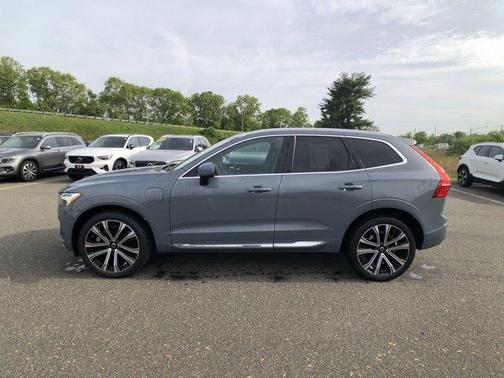2023 Volvo XC60 Recharge Plug-In Hybrid T8 Ultimate Bright Theme