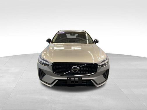 Silver 2025 Volvo XC60 B5 Plus