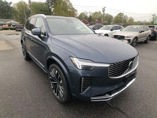 2025 Volvo XC90 Plug-In Hybrid T8 Plus 6-Seater