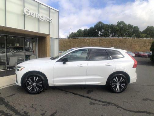 2025 Volvo XC60 B5 Core