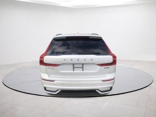 2025 Volvo XC60 B5 Core