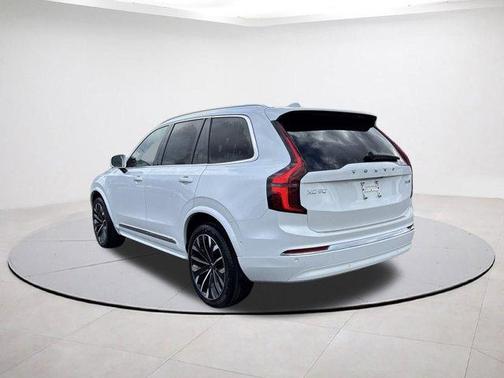 2026 Volvo XC90 B6 Ultra 7-Seater