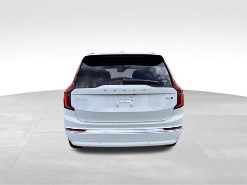 2026 Volvo XC90 B6 Ultra 7-Seater