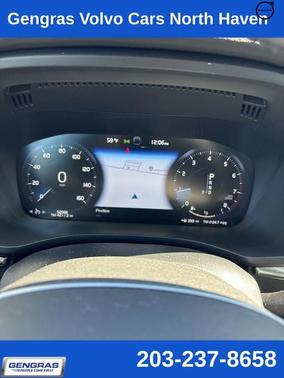 2021 Volvo XC60 T6 Momentum