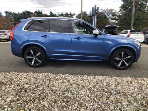 2017 Volvo XC90 T6 R-Design
