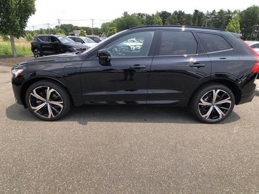 2025 Volvo XC60 Plug-In Hybrid T8 Ultra