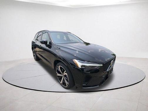 2025 Volvo XC60 Plug-In Hybrid T8 Ultra