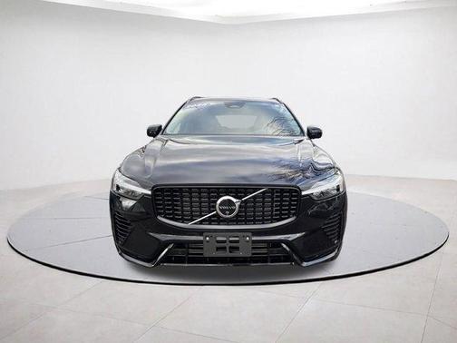 2025 Volvo XC60 Plug-In Hybrid T8 Ultra