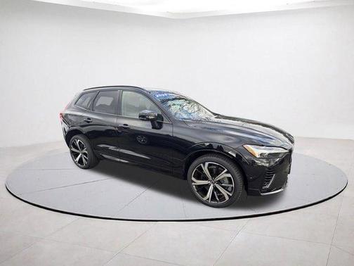 2025 Volvo XC60 Plug-In Hybrid T8 Ultra