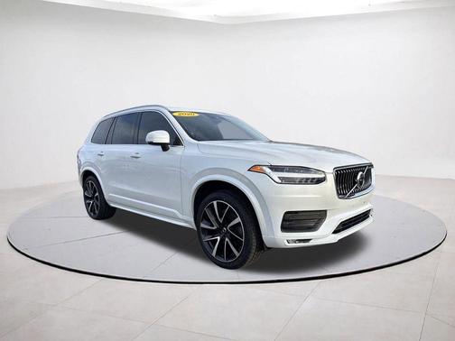 2020 Volvo XC90 T6 Momentum 7 Passenger