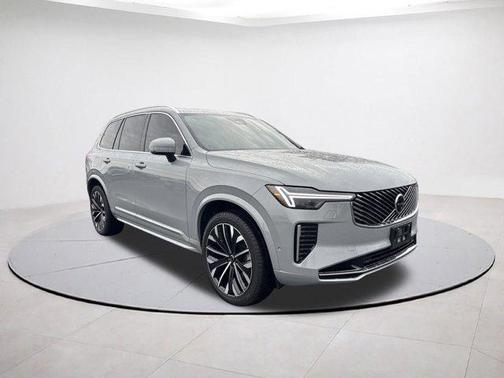 2025 Volvo XC90 B6 Plus 7-Seater