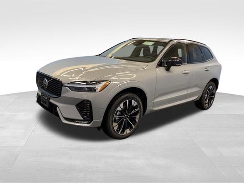Gray Metallic 2026 Volvo XC60 B5 Plus