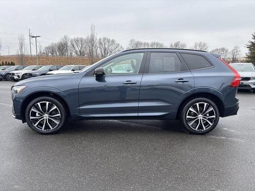 2025 Volvo XC60 B5 Plus