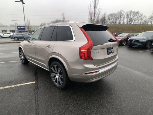 2023 Volvo XC90 B6 Ultimate 7-Seater