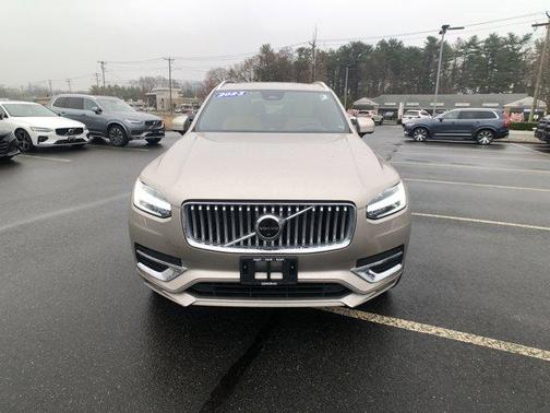 2023 Volvo XC90 B6 Ultimate 7-Seater