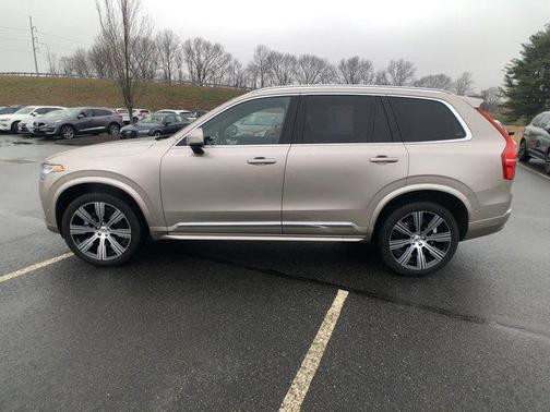 2023 Volvo XC90 B6 Ultimate 7-Seater