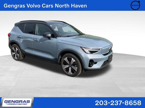 Thunder Gray Metallic 2023 Volvo XC40 Recharge Pure Electric Twin Plus