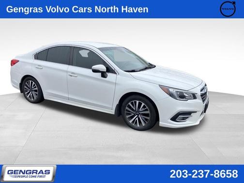 Crystal White Pearl 2019 Subaru Legacy 2.5i Premium