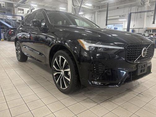 2025 Volvo XC60 B5 Plus