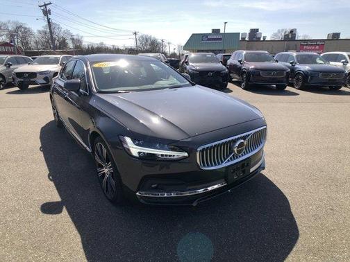 2022 Volvo S90 B6 Inscription