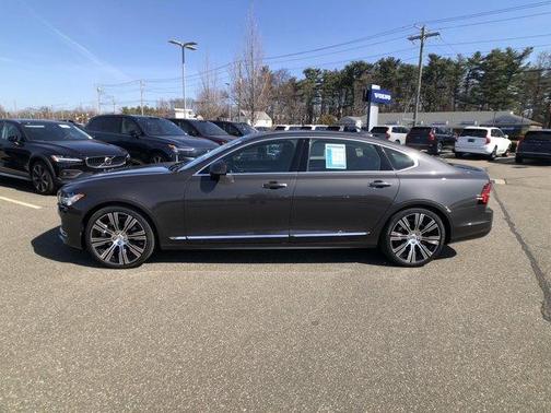 2022 Volvo S90 B6 Inscription