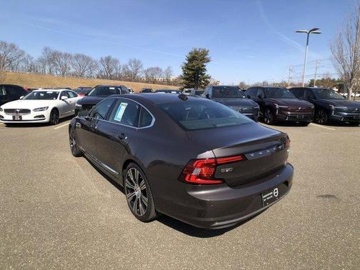 2022 Volvo S90 B6 Inscription
