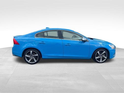 Rebel Blue 2013 Volvo S60 T6 R-Design Platinum