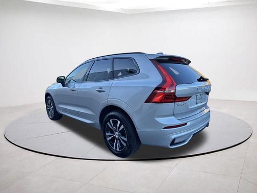 2025 Volvo XC60 B5 Core