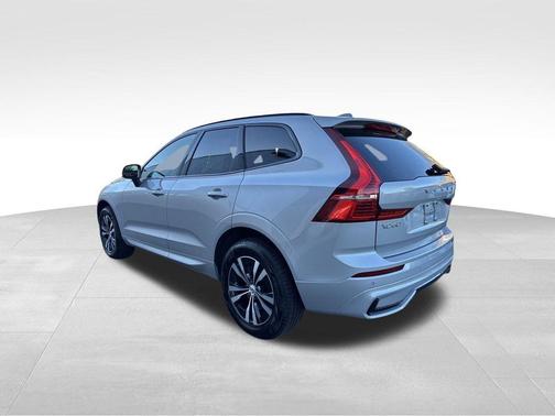 2025 Volvo XC60 B5 Core