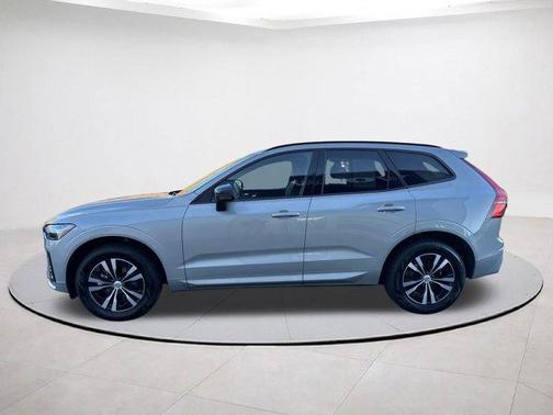 2025 Volvo XC60 B5 Core