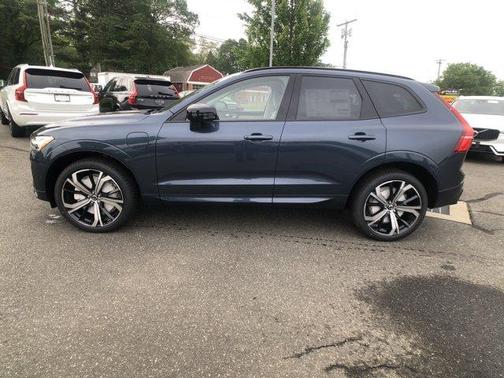 2025 Volvo XC60 Plug-In Hybrid T8 Ultra