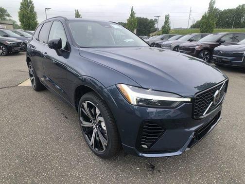 2025 Volvo XC60 Plug-In Hybrid T8 Ultra