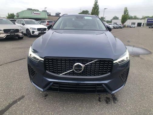 2025 Volvo XC60 Plug-In Hybrid T8 Ultra