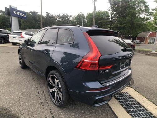 2025 Volvo XC60 Plug-In Hybrid T8 Ultra