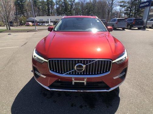 2022 Volvo XC60 Recharge Plug-In Hybrid T8 Inscription Extended Range