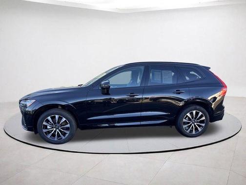 2025 Volvo XC60 B5 Core