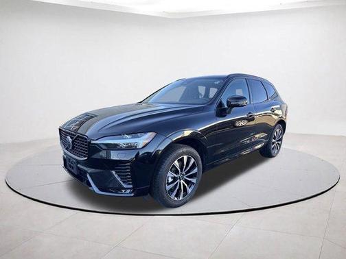 2025 Volvo XC60 B5 Core