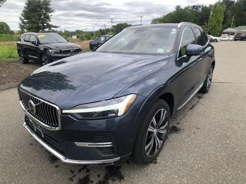2022 Volvo XC60 B5 Inscription