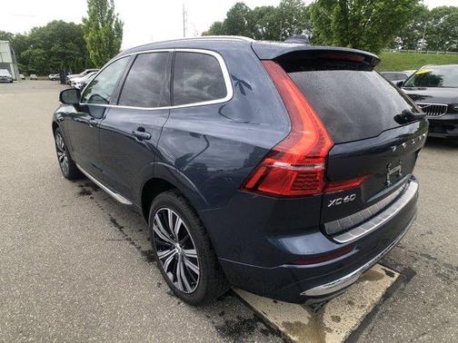 2022 Volvo XC60 B5 Inscription