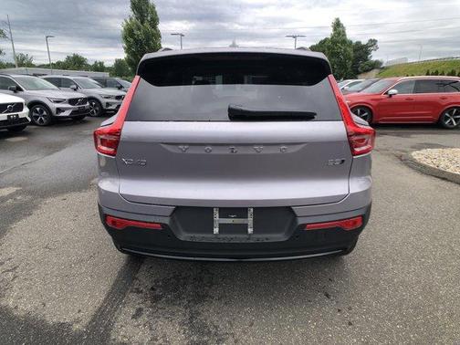 2026 Volvo XC40 ULTRA