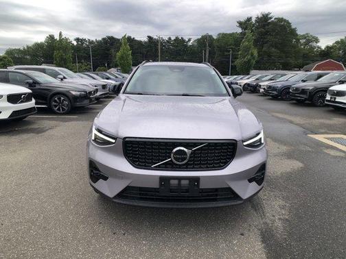 2026 Volvo XC40 ULTRA