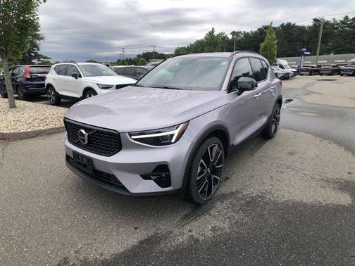 2026 Volvo XC40 ULTRA